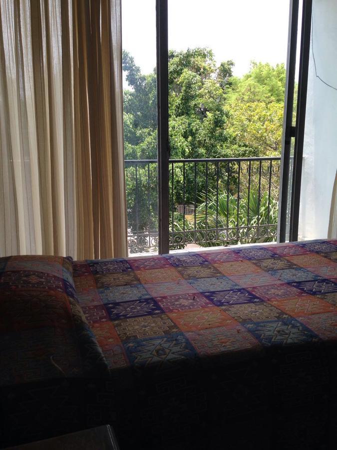 Hotel Flamingos Colima Buitenkant foto